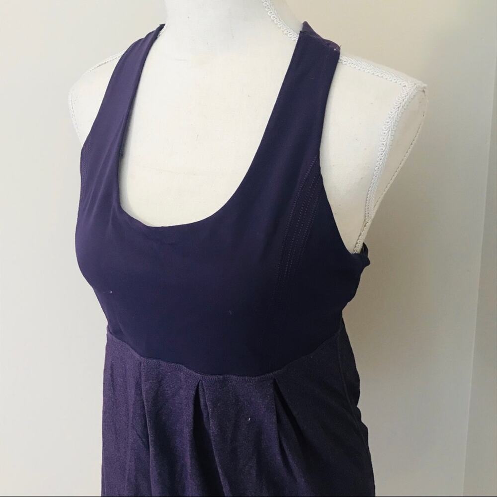 😍HP🎉 Lululemon Workout Top - Picture 2 of 5